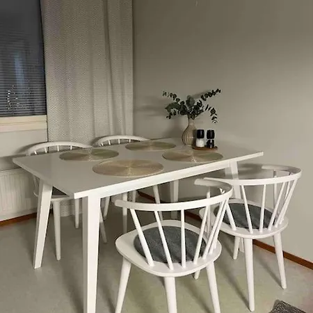 Spacious For 5 Next To The Train Station Rovaniemi