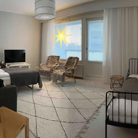 Apartment Spacious For 5 Next To The Train Station *